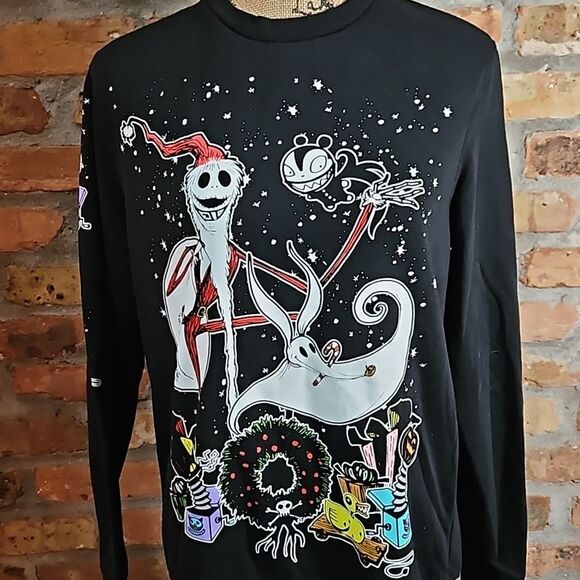 Hot Topic Disney's Nightmare Before Christmas Sweatshirt size Small - Picture 3 of 12